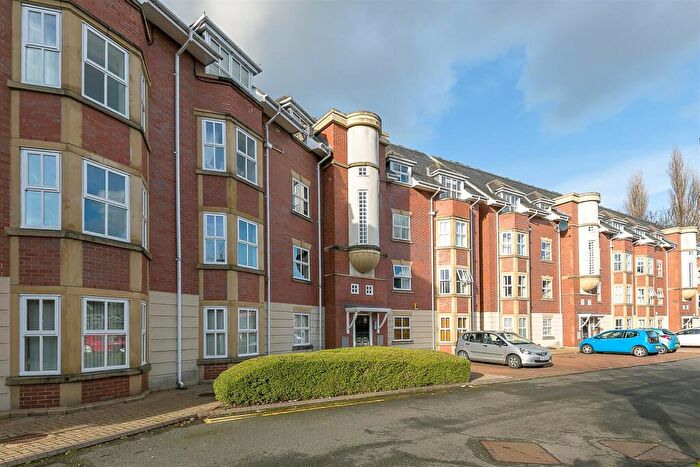 2 Bedroom Flat To Rent In Regency Court, Jesmond, Newcastle Upon Tyne, NE2