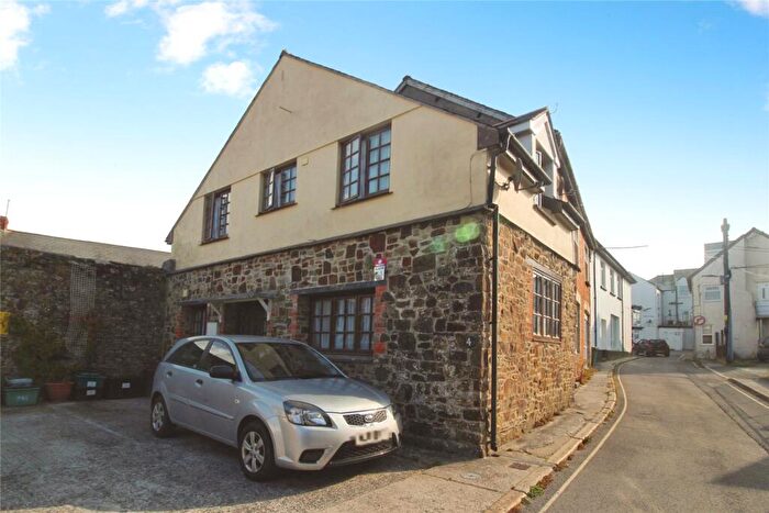 2 Bedroom Semi Detached House To Rent In Victoria Street, Holsworthy, Devon, EX22