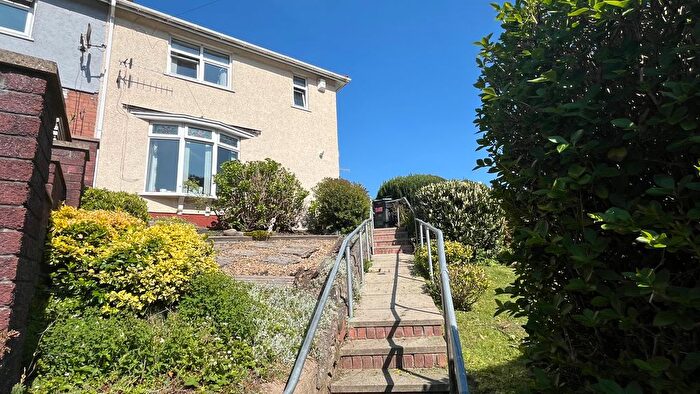 3 Bedroom Semi-Detached House For Sale In Rosehayworth Road, Abertillery, NP13