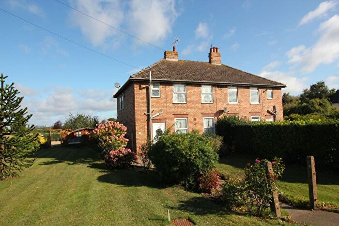 3 Bedroom Semi-Detached House For Sale In High Road, Whaplode, PE12