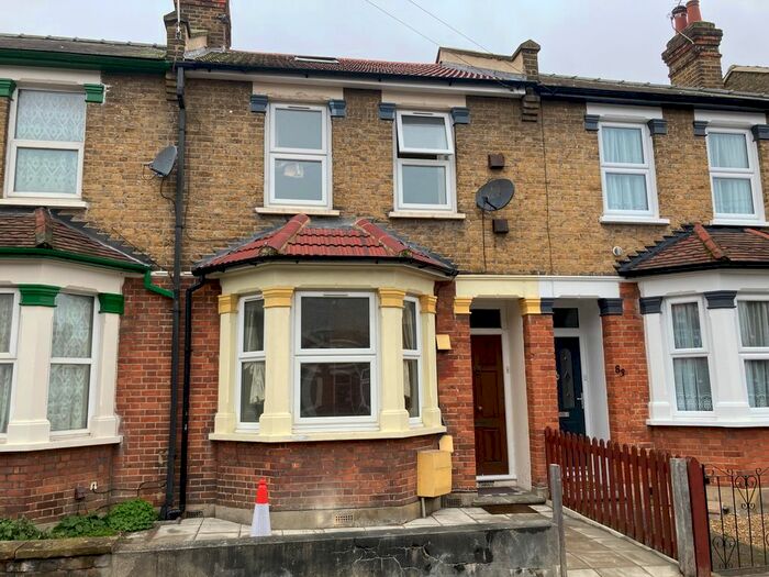 4 Bedroom Terraced House To Rent In Standard Road, Hounslow, TW4