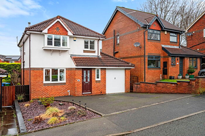 3 Bedroom Detached House For Sale In Oakshaw Drive, Rochdale, OL12