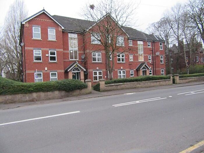 2 Bedroom Flat To Rent In Alexandra Road South, Manchester., M16