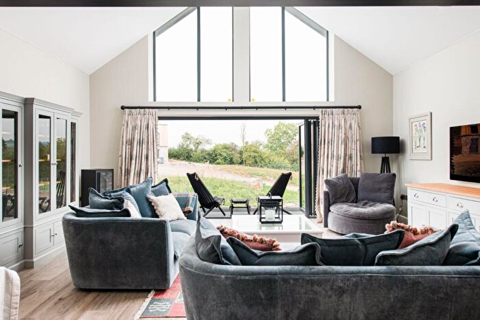 3 Bedroom House For Sale In Cookswood, Bector Lane, BA3