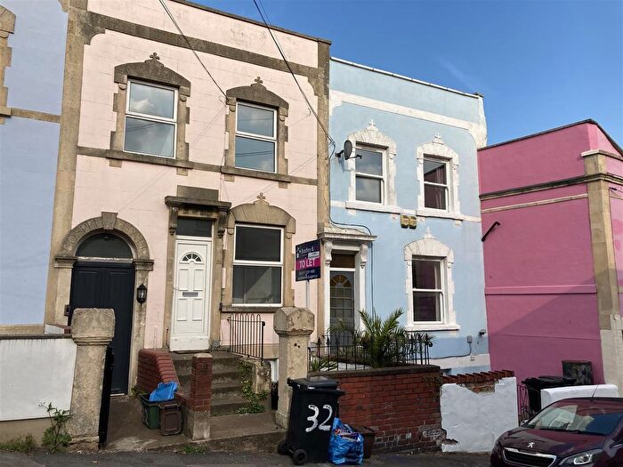 3 Bedroom Maisonette To Rent In Cambridge Street, Totterdown, Bristol, BS3