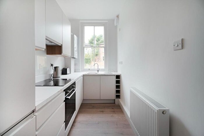 1 Bedroom Apartment To Rent In Gipsy Hill, Crystal Palace, London, SE19