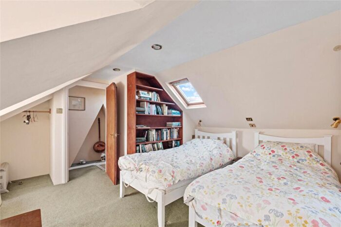 3 Bedroom End Of Terrace House For Sale In Wareham, Dorset, BH20 - Photo 11