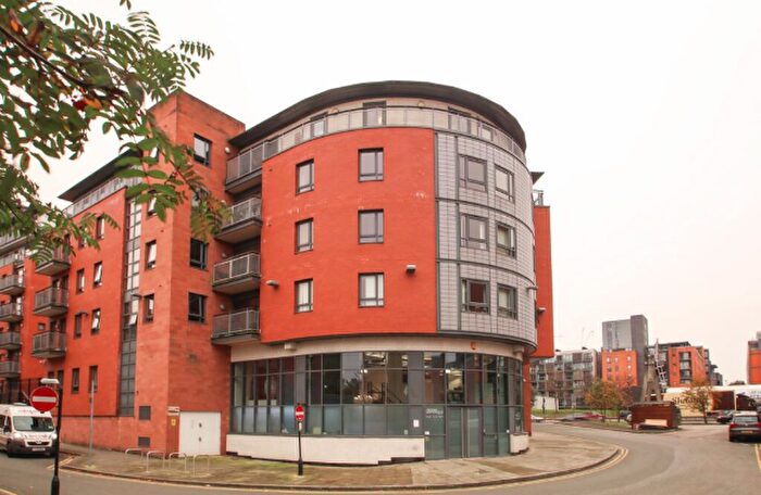 2 Bedroom Apartment To Rent In City Gate, Manchester, M15