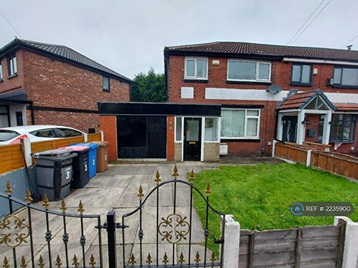 3 Bedroom Semi-Detached House To Rent In Wordsworth Road, Little Hulton, Manchester, M38