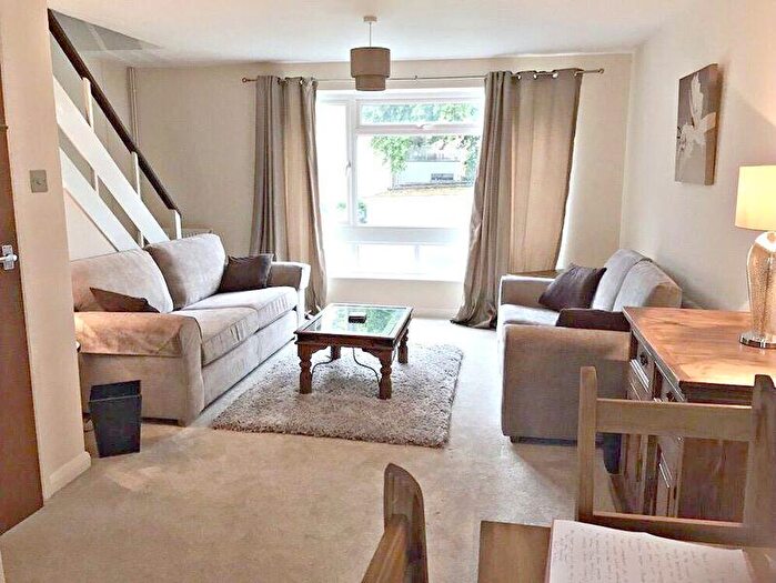 2 Bedroom Flat To Rent In Montpellier Court, St. Leonards Road, Windsor, SL4