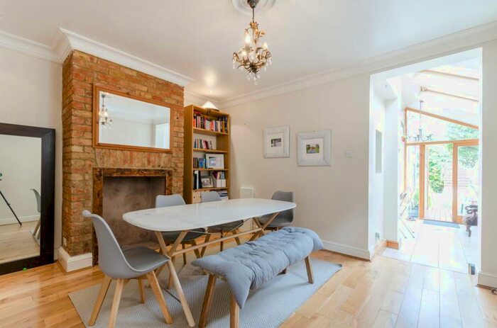 3 Bedroom House To Rent In Deacon Road, Kingston, Kingston Upon Thames, KT2