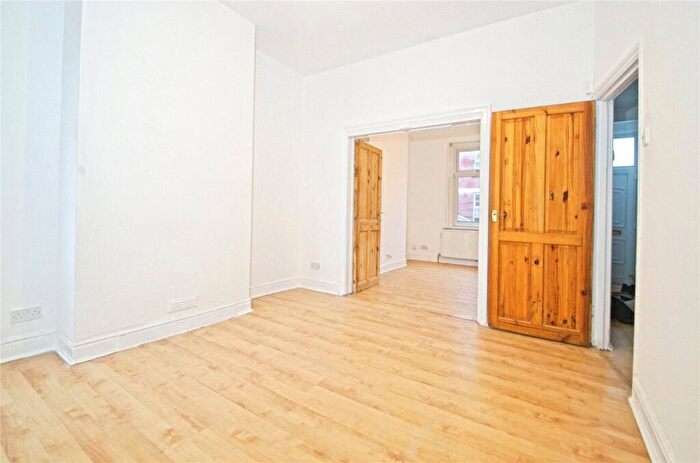 2 Bedroom House For Sale In Quentin Street, Cardiff, South Glamorgan, CF14