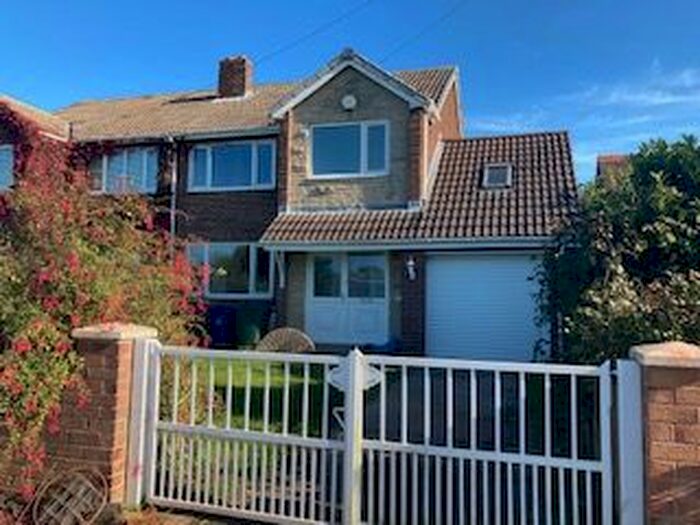 3 Bedroom Semi-Detached House To Rent In Mill Lane, Harlington, DN5