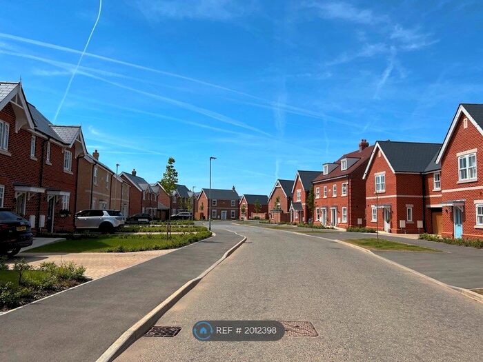 3 Bedroom Detached House To Rent In Mandarin Way, Colchester, CO4