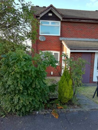 1 Bedroom Flat To Rent In Astley Street, Dukinfield SK16