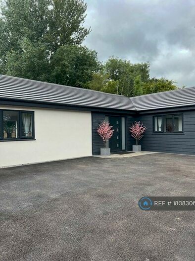 5 Bedroom Bungalow To Rent In Tanhouse Lane, Bristol, BS37