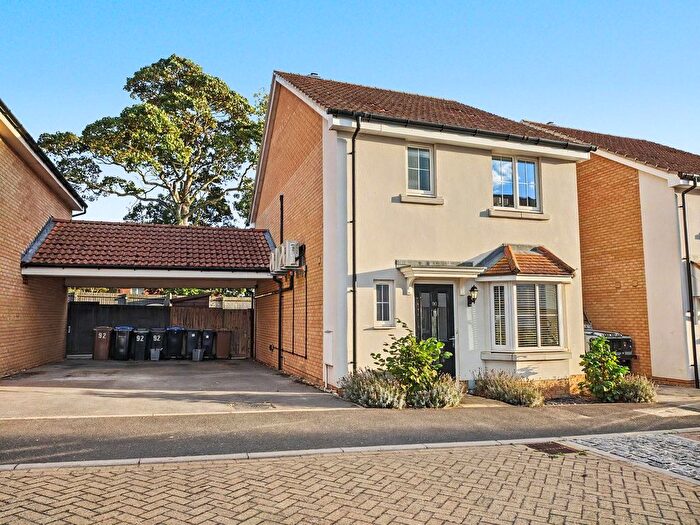3 Bedroom Detached House For Sale In Egret Drive, Stowmarket, IP14