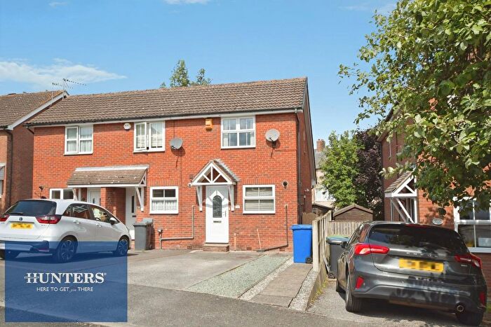 1 Bedroom Town House For Sale In Blackthorn Close, Hasland, Chesterfield, S41