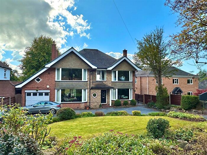 4 Bedroom Detached House For Sale In Buxton Road West, Disley, Stockport, SK12