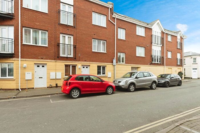 1 Bedroom Flat To Rent In New Street, Cheltenham, GL50