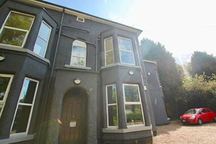 3 Bedroom Flat To Rent In Mount Hooton Road, Nottingham, Nottinghamshire, NG7