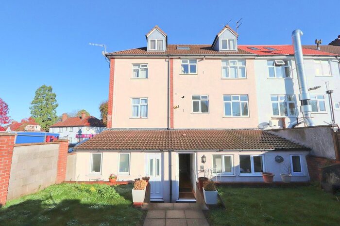 1 Bedroom Flat To Rent In Wellington Hill West, Bristol, BS9