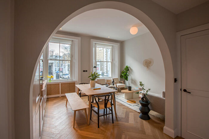 2 Bedroom Flat To Rent In Fawcett Street, London, SW10