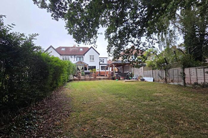 3 Bedroom Semi-Detached House For Sale In Blackbrook Road, Fareham, PO15