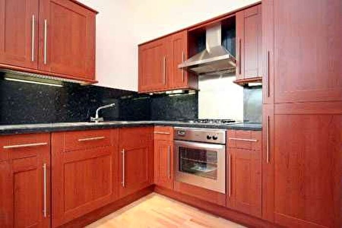 2 Bedroom Flat To Rent In Ashburn Gardens, London, SW7