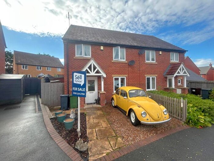 3 Bedroom Semi-Detached House For Sale In Primrose Close, Shepshed, Loughborough, LE12