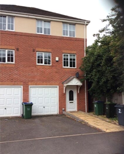 3 Bedroom Semi Detached House To Rent In Tamebrook Way, Tipton, DY4