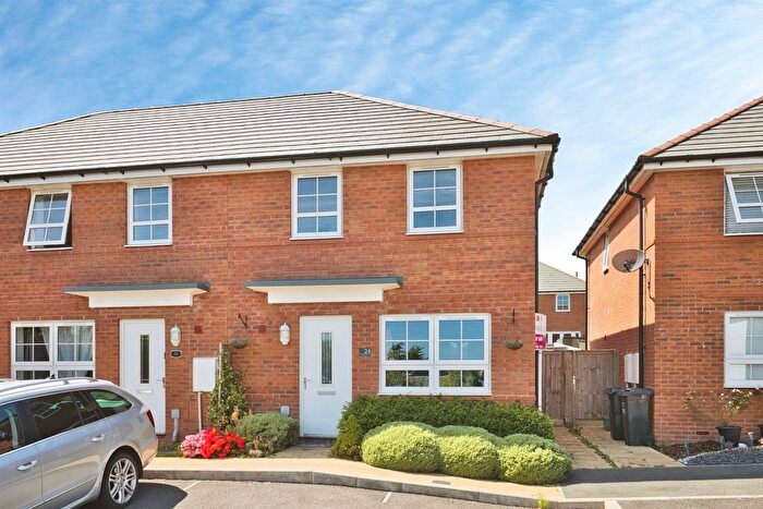3 Bedroom Semi Detached House For Sale In Honeycomb Vale, Chard, TA20