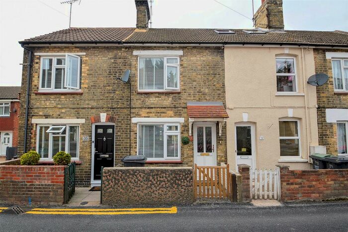 2 Bedroom Terraced House To Rent In High Street, Wouldham, Rochester, ME1