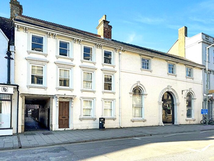 2 Bedroom Apartment To Rent In Old Town Court, - High Street, Old Town, Swindon, SN1