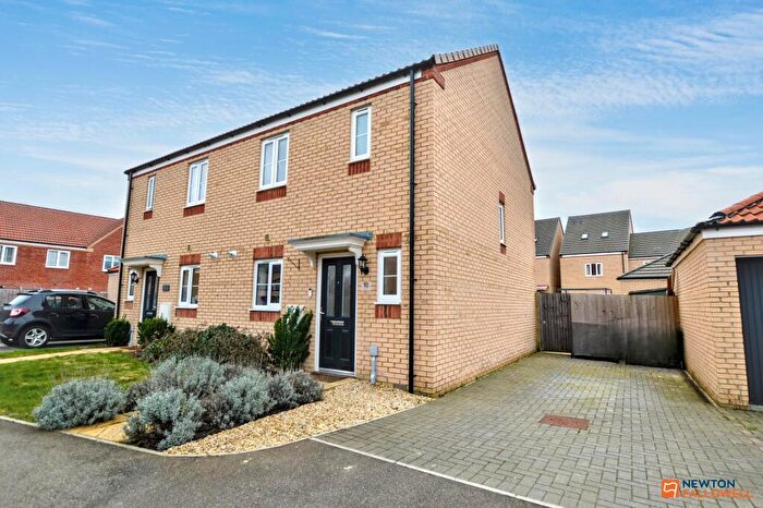 2 Bedroom Semi Detached House For Sale In Ripon Close, Bourne, PE10