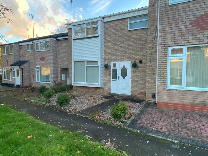 3 Bedroom Property To Rent In Eastwood Close, Leamington Spa, CV31