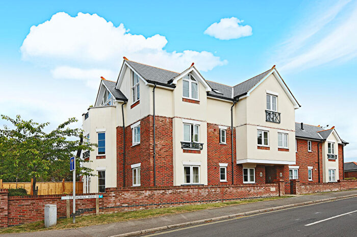 2 Bedroom Flat To Rent In Westgate, St. Thomas Park, Lymington, SO41