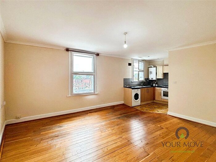 2 Bedroom Flat For Sale In Beckenham Road, Beckenham, BR3