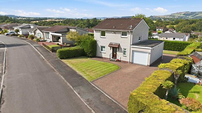4 Bedroom Detached House For Sale In Lomond Place, Erskine, Renfrewshire, PA8