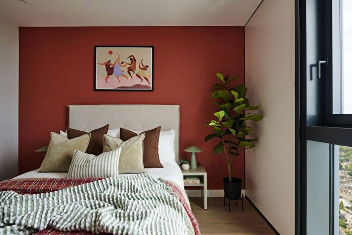 1 Bedroom Flat To Rent In Uncle Elephant Amp; Castle, Churchyard Row, Elephant And Castle, SE11