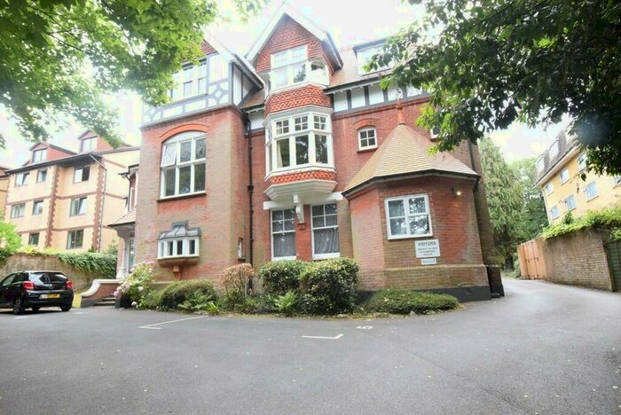 1 Bedroom Apartment To Rent In East Cliff Grange, Knyveton Road, BH1