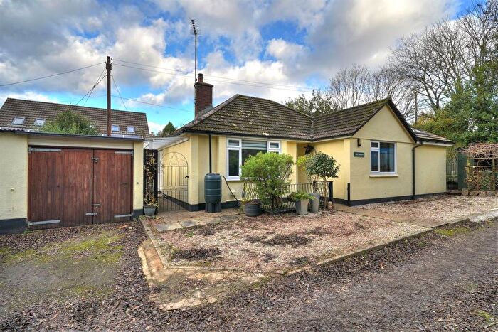 2 Bedroom Bungalow For Sale In Glen Devon, Nr Braunton, EX33