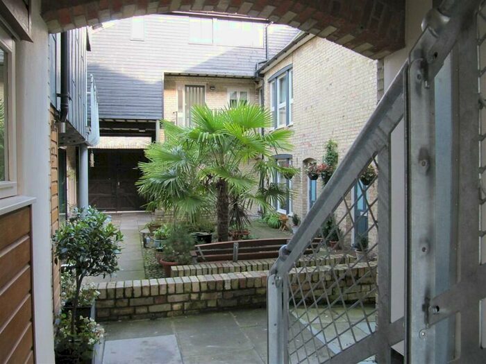 1 Bedroom Flat To Rent In Abbotts Yard, Upper King Street, Royston, SG8