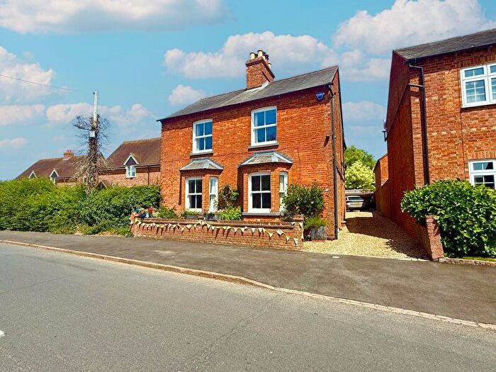 5 Bedroom Detached House For Sale In High Street South, Stewkley, LU7