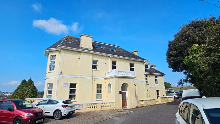 2 Bedroom Flat To Rent In Ash Hill Road, Torquay, TQ1