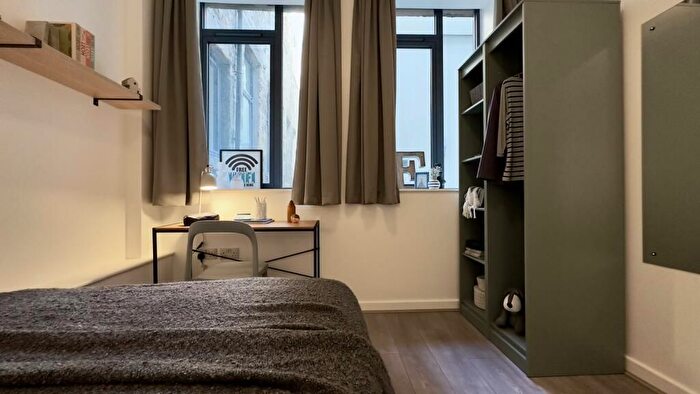 4 Bedroom Flat To Rent In China Street, Lancaster, LA1