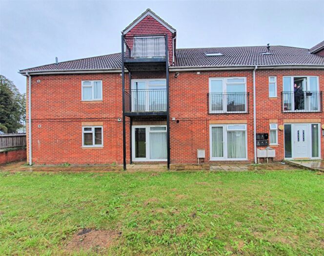 1 Bedroom Flat To Rent In Walton Avenue, South Harrow, HA2