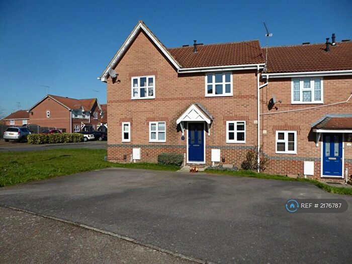 2 Bedroom Terraced House To Rent In Shorefields, Rainham, Gillingham, ME8