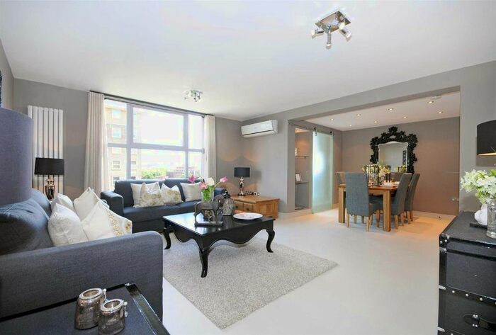 3 Bedroom Flat To Rent In Boydell Court, St Johns Wood Park, St Johns Wood, NW8