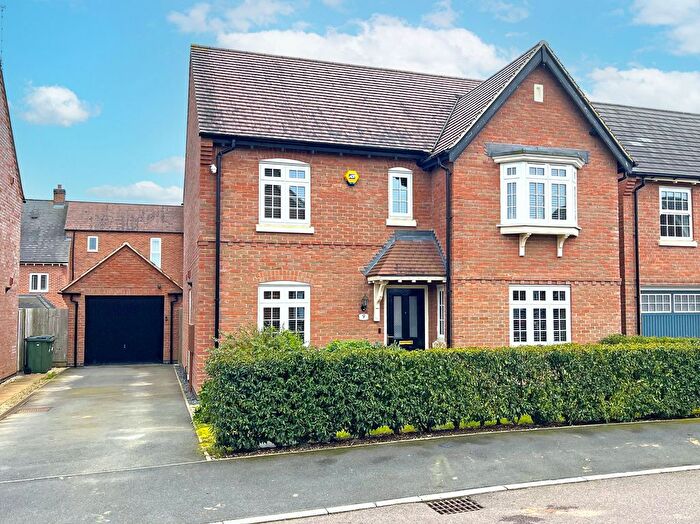 4 Bedroom Detached House For Sale In Irvine Crescent, Lubbesthorpe, Leicester, Leicestershire, LE19